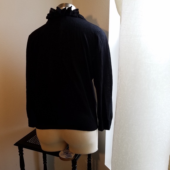 JONES NEW YORK.GORGEOUS RUFFLED CARDIGAN - Picture 2 of 5